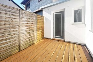 blickgeschützte Terrasse