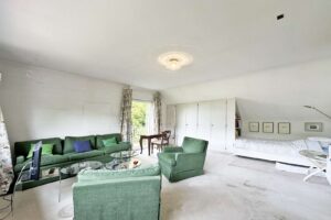 Gästezimmer mit Balkon