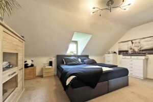 2. Schlafzimmer im DG