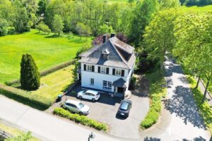 Luftbild des Anwesens