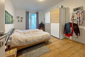 Großes Schlafzimmer