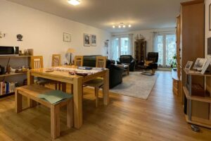 Großzügiges Wohnzimmer