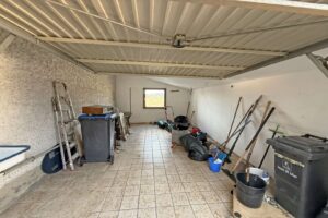 Garage mit Tageslicht, Wasser und Strom
