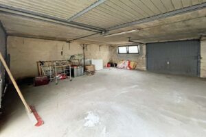Große Doppelgarage