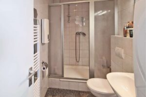 Wohnung 15 - Badezimmer