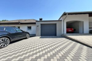 Garagenzufahrt