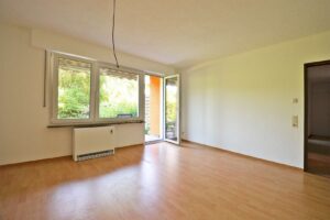 Wohnzimmer mit Terrasse