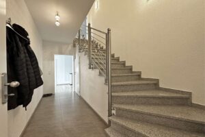 Treppenhaus zum DG