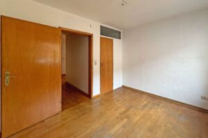 Büro oder Ankleidezimmer