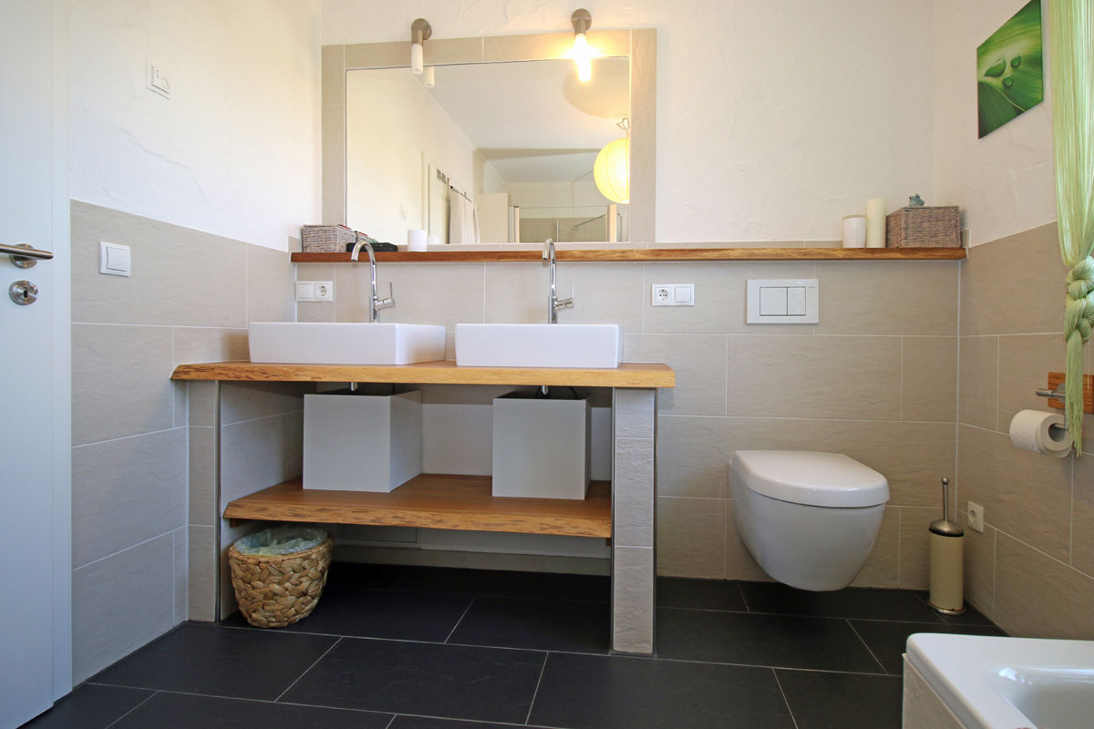 Badezimmer-DG-Bild-1