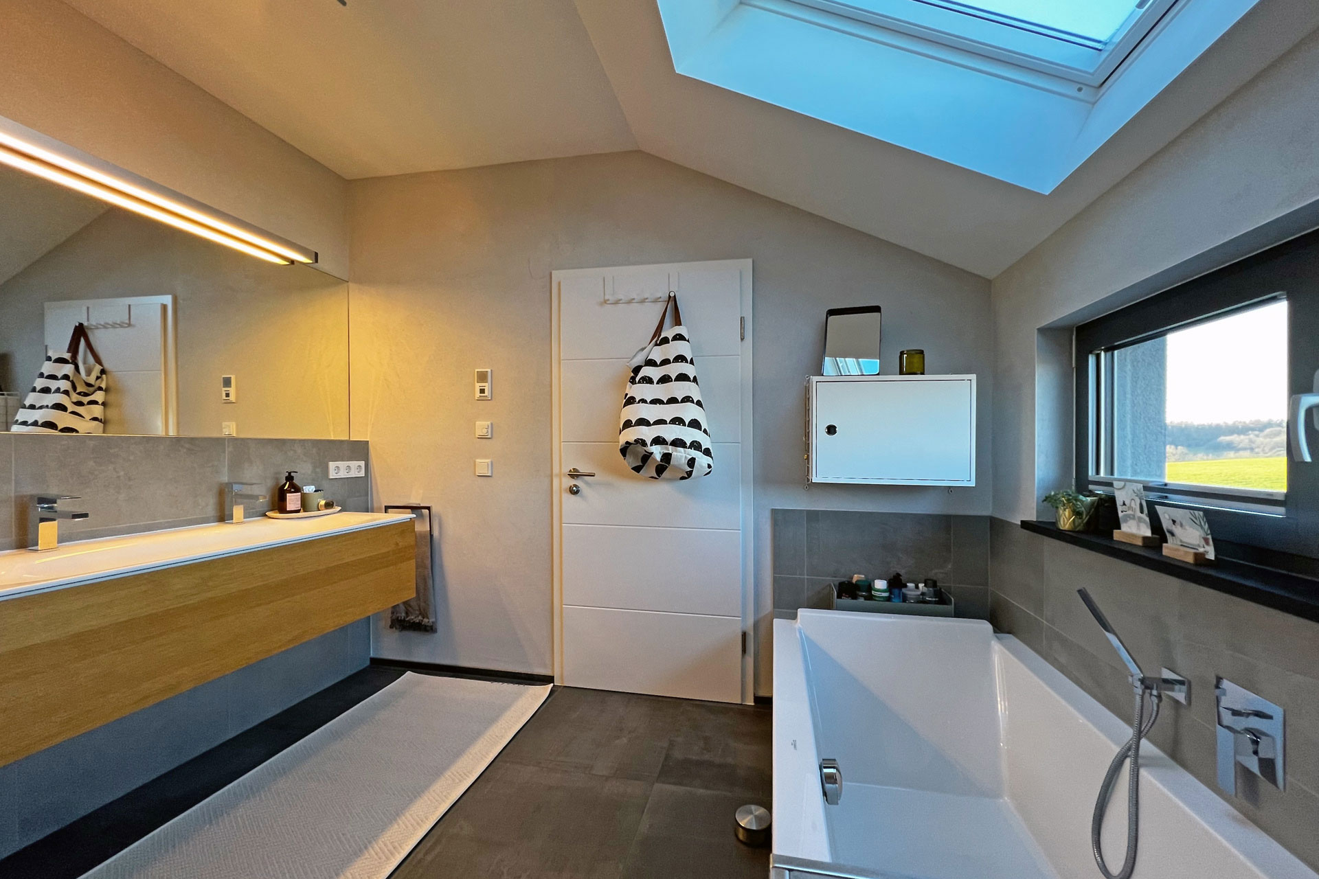 Hochwertiges-Wellness-Bad-Bild-1