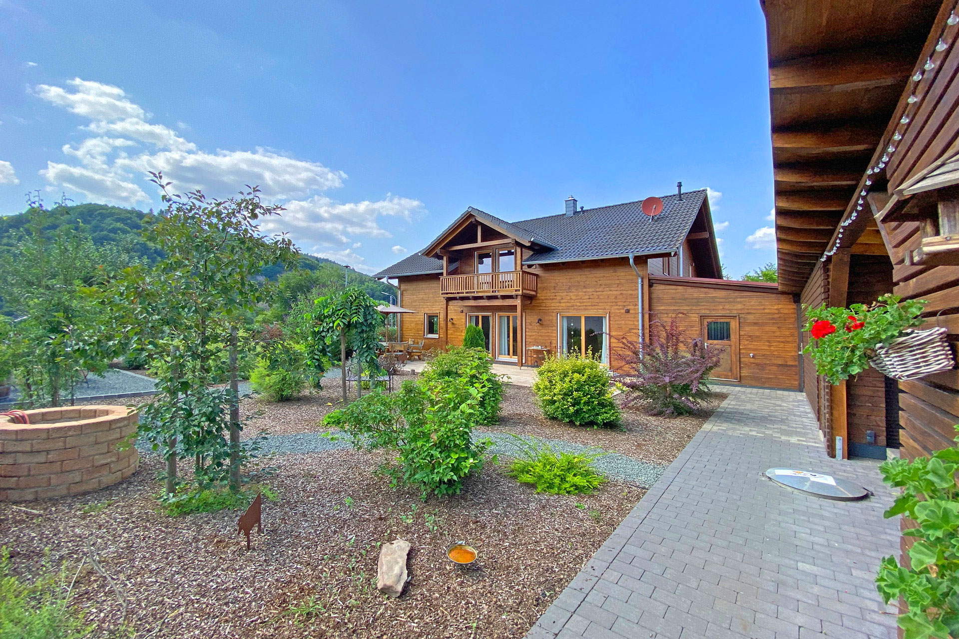 Rückwärtige-Hausansicht