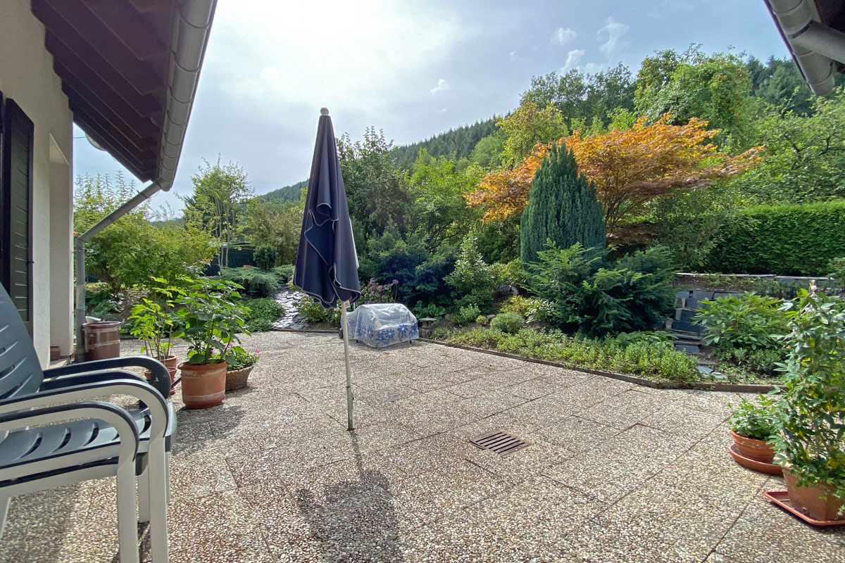 Weitläufige-Terrasse