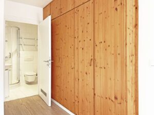 Einbauschrank mit viel Platz