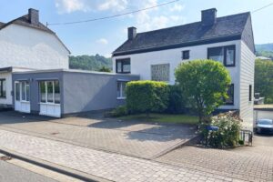 Stellplatz vor dem Haus