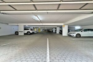 große Tiefgarage