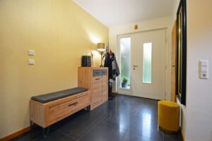 Eingangsbereich mit Garderobe