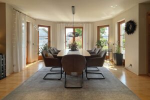 lichtdurchfluteter Erker