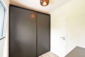 Ankleide mit Badzugang