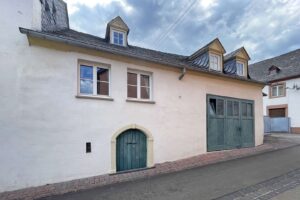 Praktische Nebengebäude