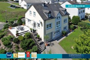 Riol: Top Wohnhaus mit Garten