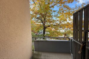 Balkon mit Blick ins Grüne