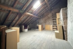 Praktischer Dachboden mit viel Stauraum