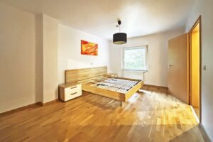 Schlafzimmer im 1. OG