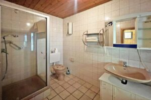 Badezimmer OG rechts