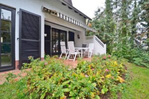 Terrasse mit elektr. Markise