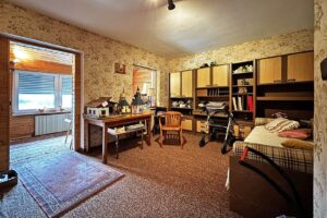 Schlafzimmer mit Ankleide