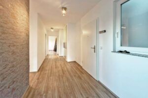 großer Flur - Eingangsbereich