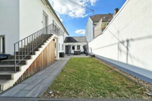 Innenhofgarten und Terrasse