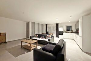 großzügiges Wohn- und Esszimmer