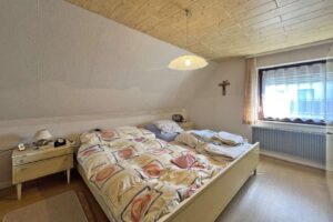 2. Schlafzimmer OG