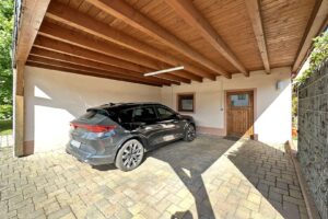 Carport mit Werkstatt