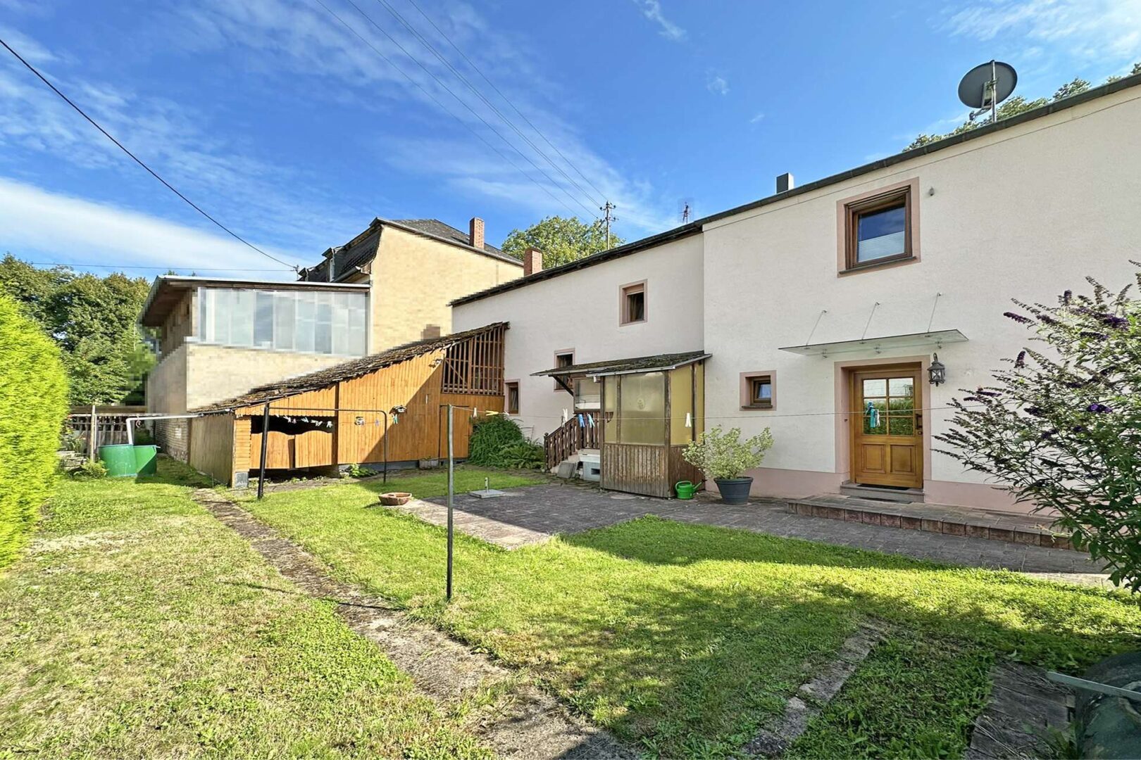 Großes EFH mit Garten