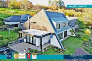 Einfamilienhaus mit Gästehaus