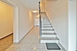 Treppenhaus im EG