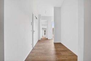 Eingang mit Blick zum hinteren Bereich