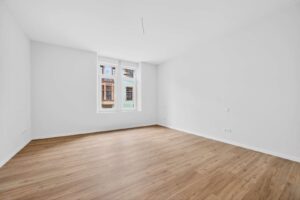 Geräumiges, helles Schlafzimmer