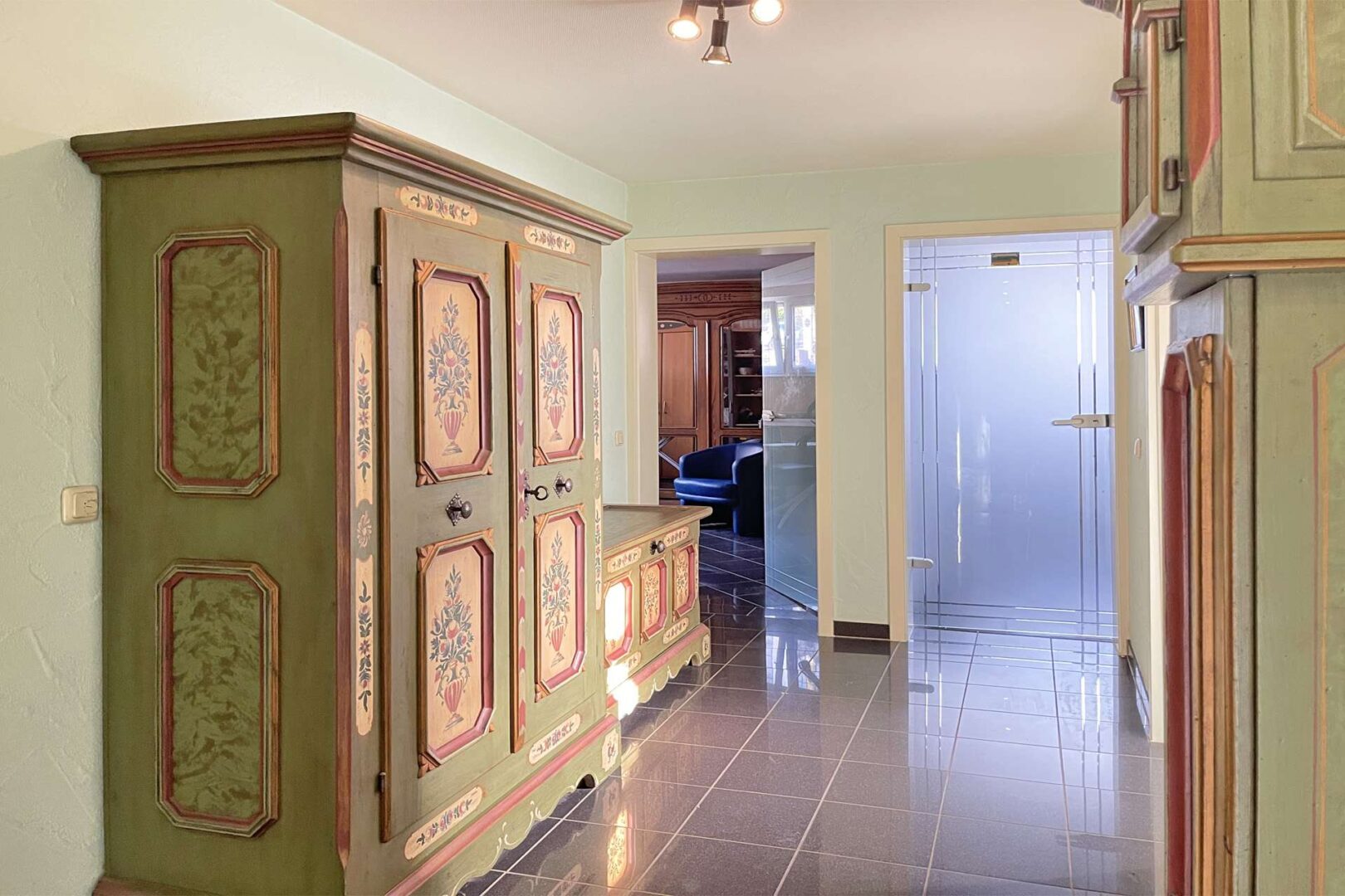 Breiter Flurbereich UG