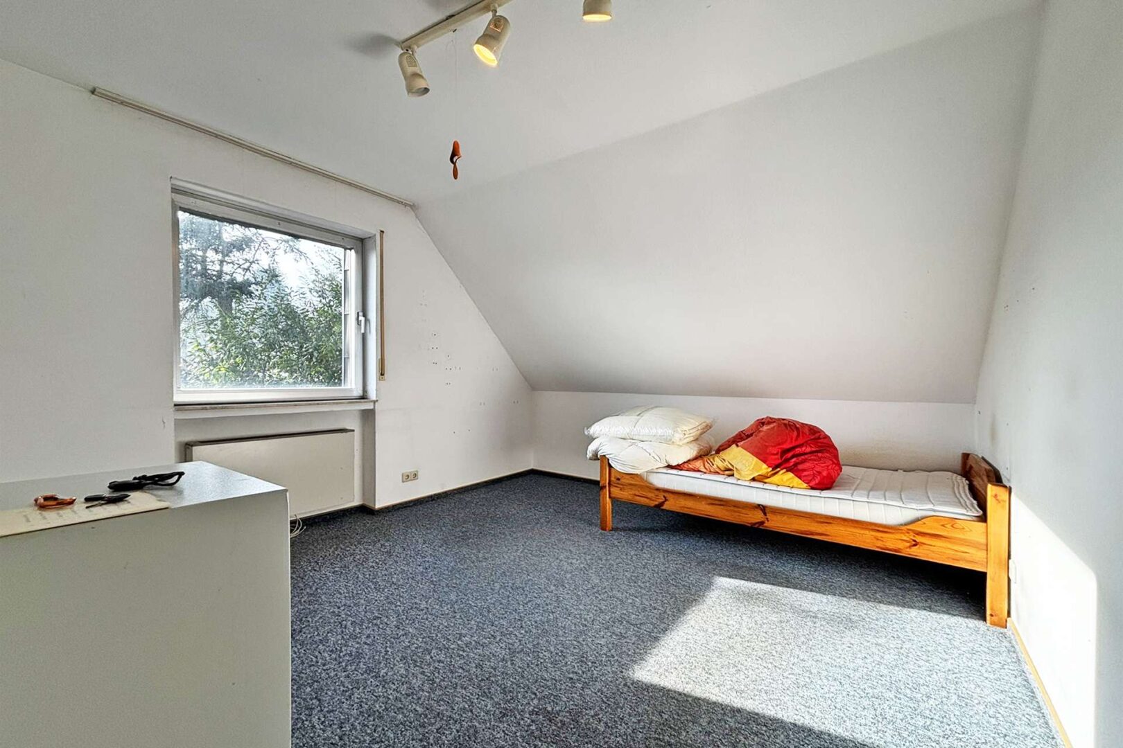 lichtdurchfluteter Raum