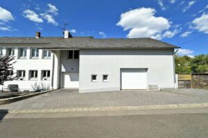 Außenstellplätze und Garagen