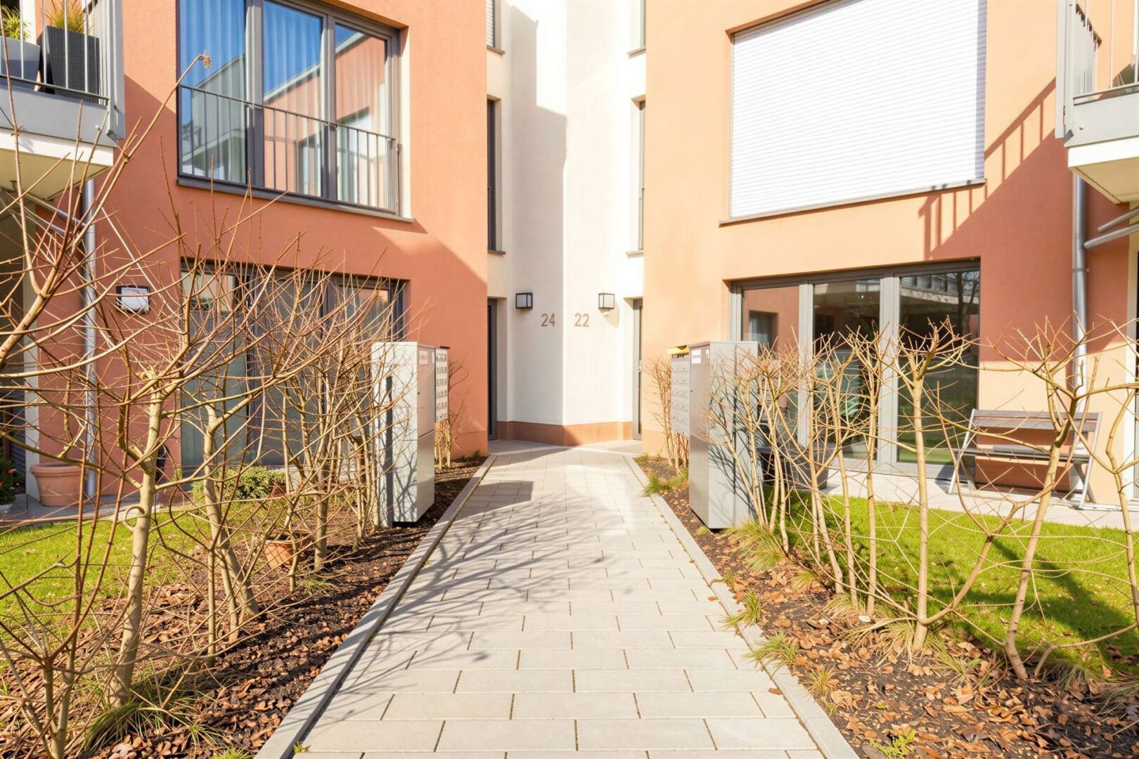 Haupteingang zum Gebäude