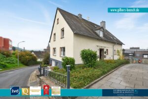 Gepflegtes Zwei-Parteienhaus in beliebter Lage