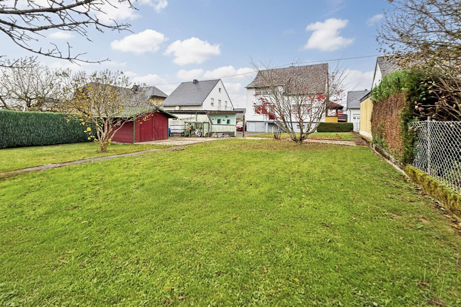 großzügiger Garten