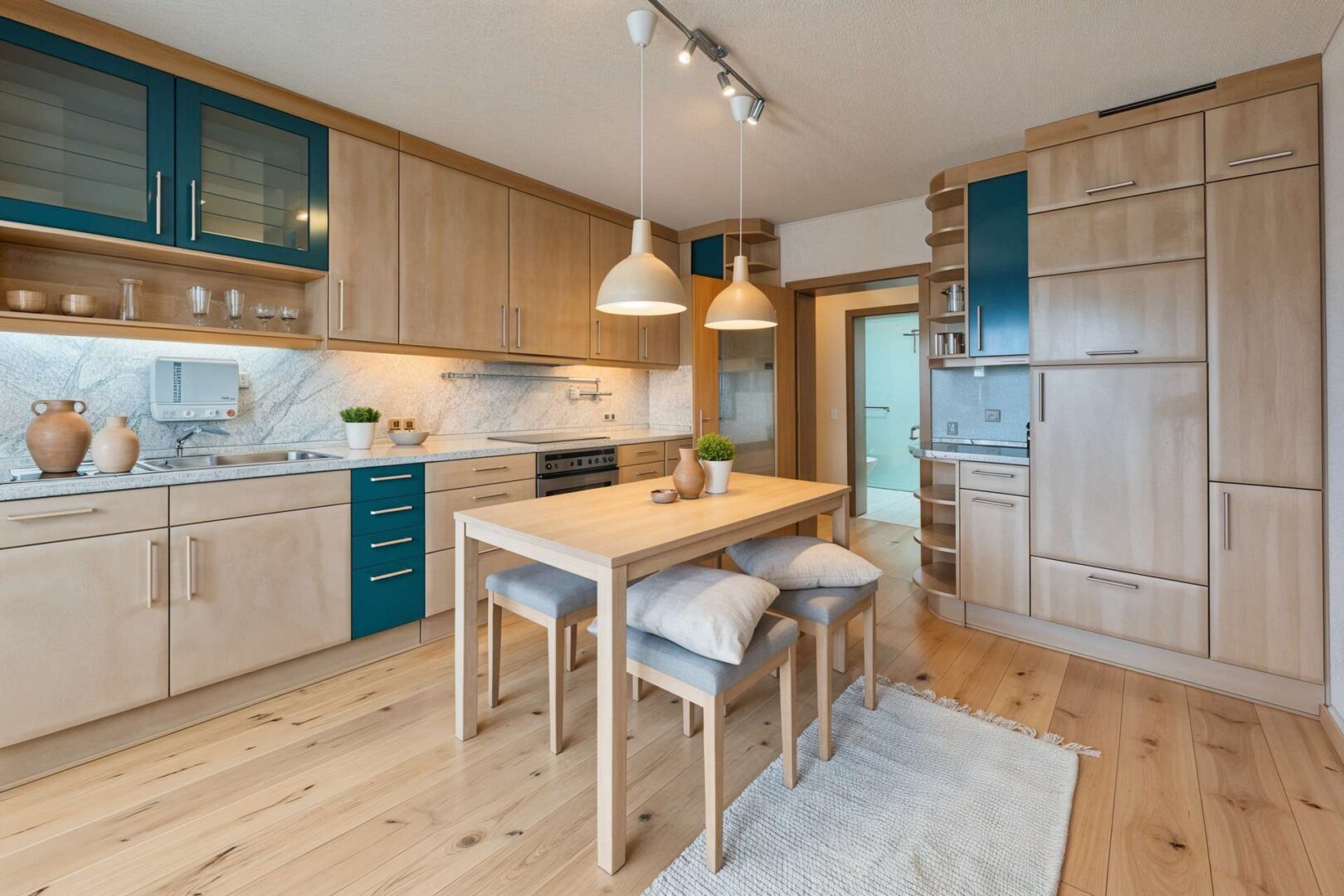 Geräumige Küche (KI generierter Gestaltungsvorschlag)