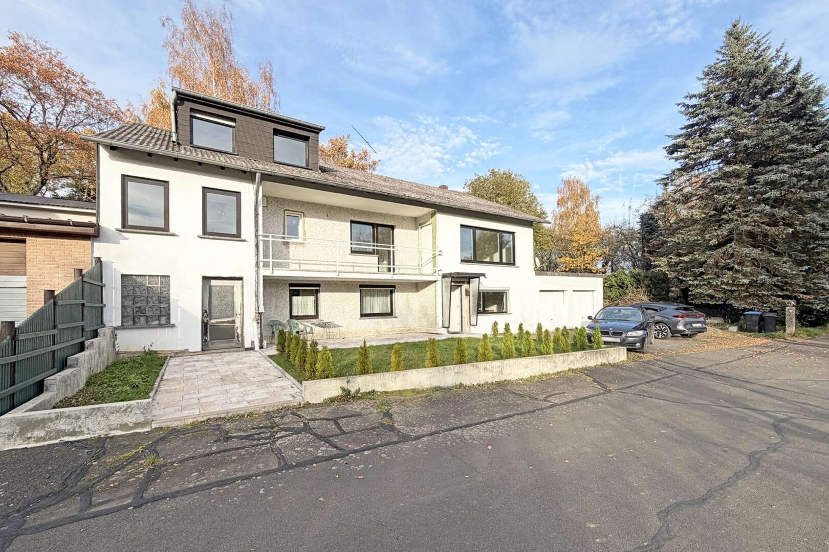 Zweifamilienhaus mit Ausbaupotenzial