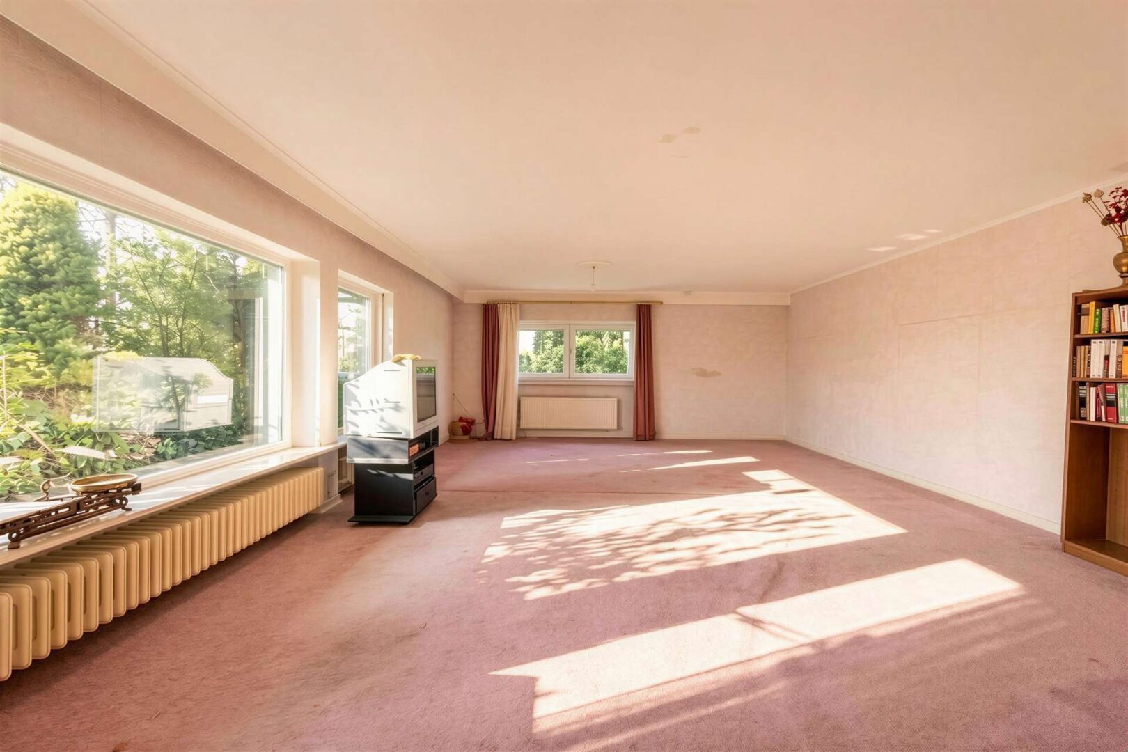 Büro oder Schlafzimmer im Untergeschoss